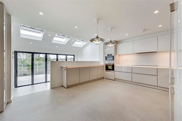 5 Bedroom End Of Terrace House To Rent In Pittville Gardens, London, SE25