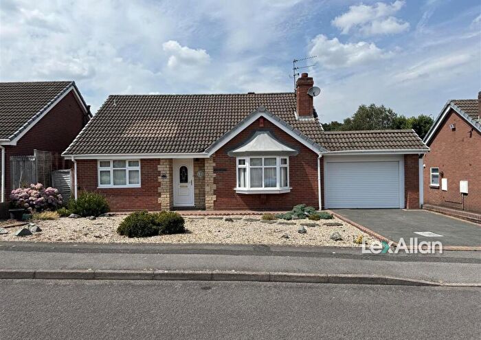 2 Bedroom Detached Bungalow For Sale In Twickenham Court, Wollaston, Stourbridge, DY8