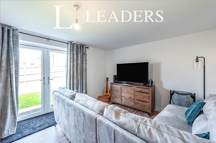 3 Bedroom Semi-Detached House For Sale In Westhorpe Avenue, Bury St. Edmunds, Suffolk, IP32