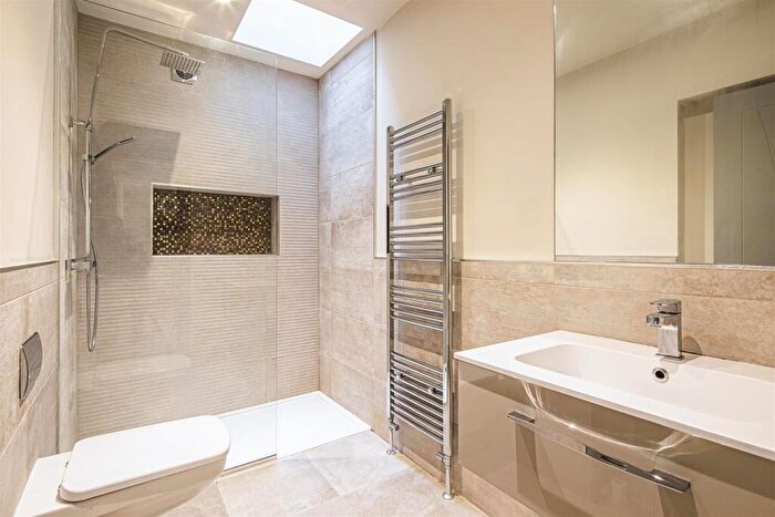 6 Bedroom Terraced House To Rent In Moor Oaks Road, Sheffield, S10