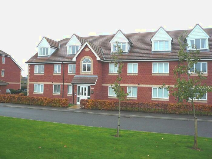 2 Bedroom Flat To Rent In Peterhouse Close, Peterborough, Cambs, PE3