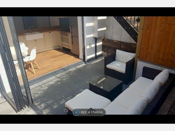 1 Bedroom Flat To Rent In East Dulwich, London, SE22