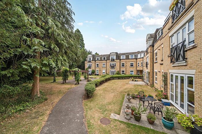 2 Bedroom Flat To Rent In Wildwood Court, Cedars Village, Rickmansworth, WD3