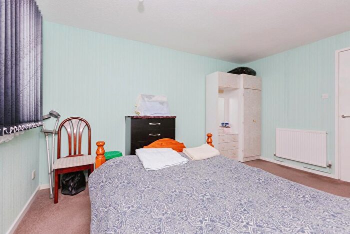 2 Bedroom Terraced House For Sale In McVicker Close, Leicester, Leicestershire, LE5