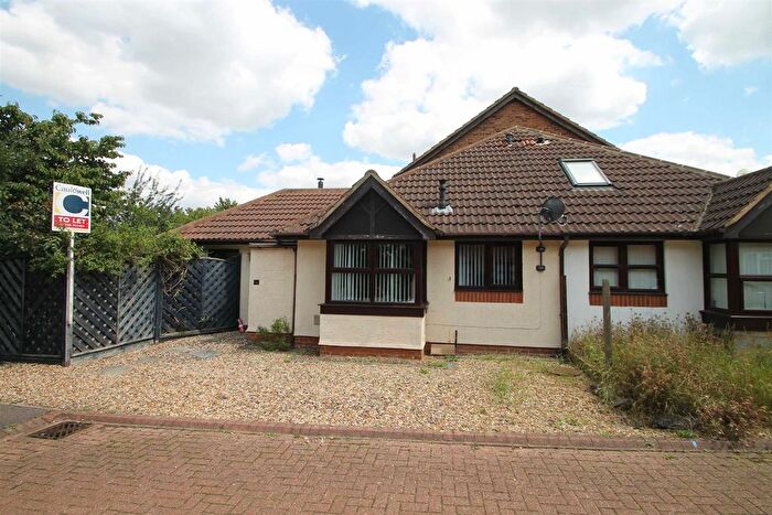 1 Bedroom Semi-Detached Bungalow To Rent In Boxberry Gardens, Walnut Tree, Milton Keynes, MK7