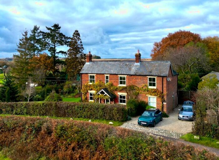 Country House For Sale In Hill View Road, Michelmersh, Romsey, Hampshire, SO51