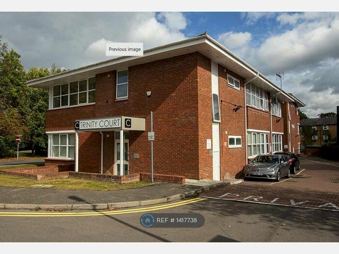 1 Bedroom Flat To Rent In Trinity Court, Wokingham, RG41