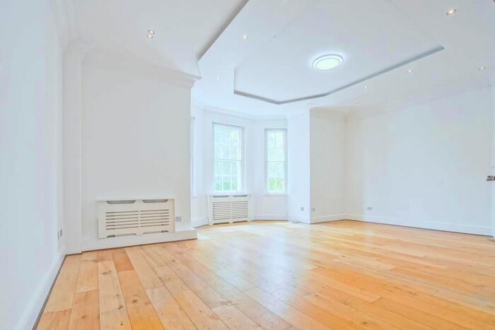 3 Bedroom Flat To Rent In Connaught Place, Westminster, London, W2