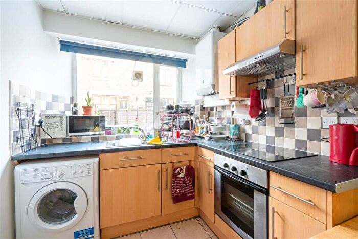 1 Bedroom Flat To Rent In Flat, Crookesmoor Road, Crookesmoor, S10