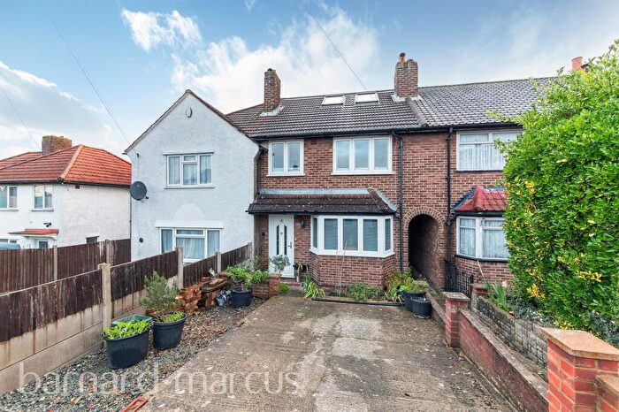 3 Bedroom Terraced House For Sale In Gascoigne Road, New Addington, Croydon, CR0