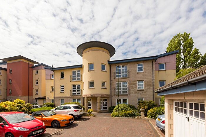 2 Bedroom Flat For Sale In / Gylemuir Road, Corstorphine, Edinburgh, EH12