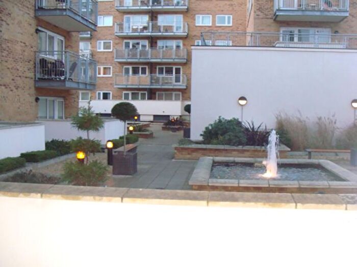 2 Bedroom Flat To Rent In Broadway, West Ealing, W13