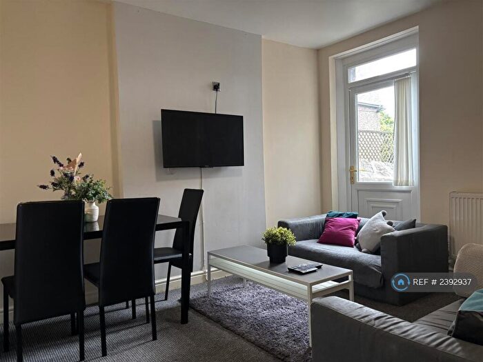 3 Bedroom Terraced House To Rent In Gregson Road, Lancaster, LA1