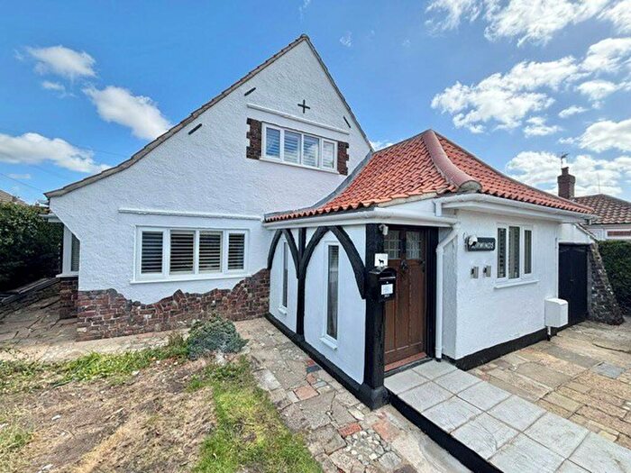 2 Bedroom Detached House For Sale In Lords Lane, Bradwell, Great Yarmouth, NR31