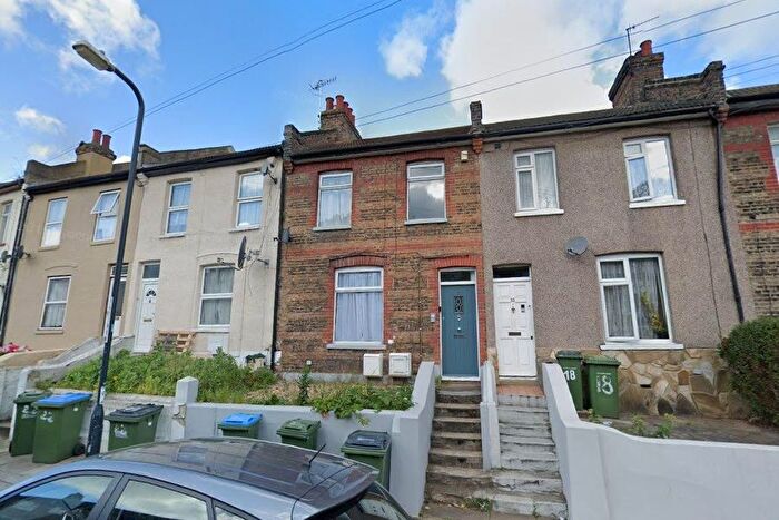 1 Bedroom Flat To Rent In Parkdale Road, Plumstead, SE18