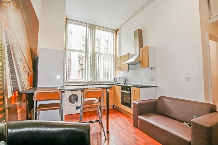 3 Bedroom Apartment To Rent In Lancaster House, Whitworth Street, Manchester, M1