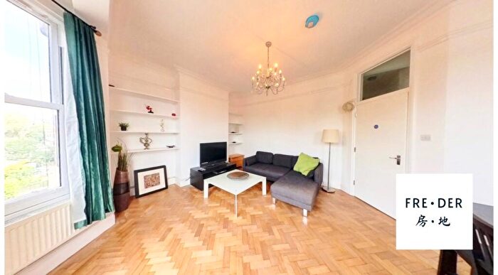 4 Bedroom Apartment To Rent In Fairlawn Mansions, New Cross Gate, SE14