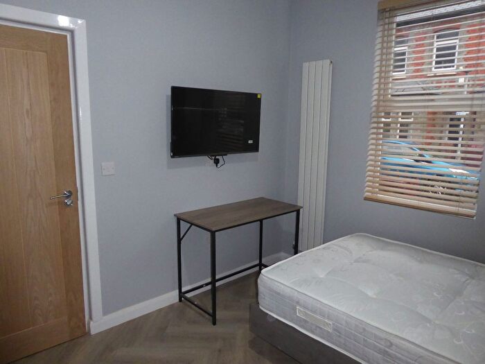1 Bedroom Studio To Rent In Essex Street, Reading, Berkshire, RG2