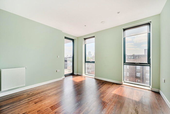 1 Bedroom Flat For Sale In Harford Street, London, E1