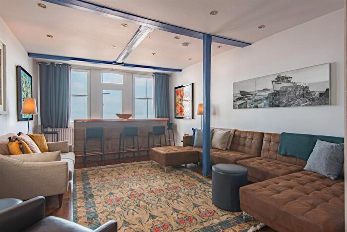 5 Bedroom End Of Terrace House For Sale In Beach Street, Deal, CT14