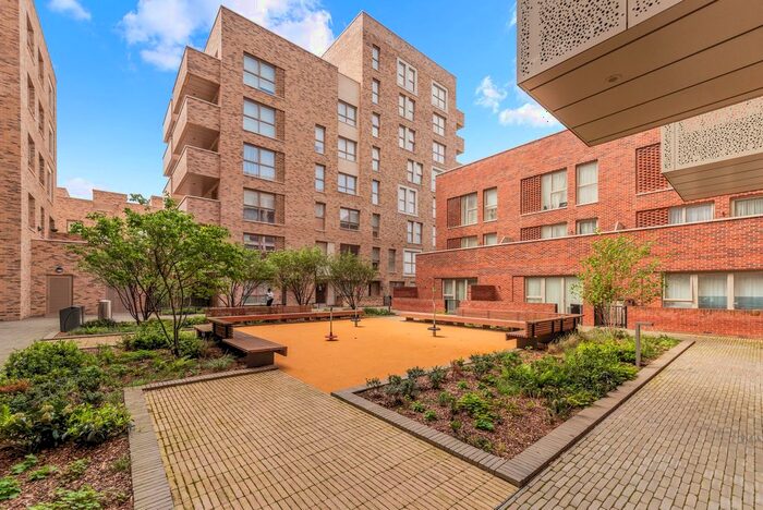 2 Bedroom Flat For Sale In Starling Court, Southmere, Thamesmead, SE2