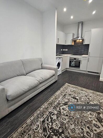 1 Bedroom Flat To Rent In Bradford, Bradford, BD1