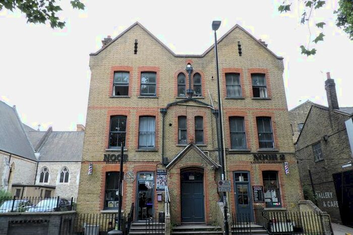 2 Bedroom Flat To Rent In Bow Road, Bow, London, E3