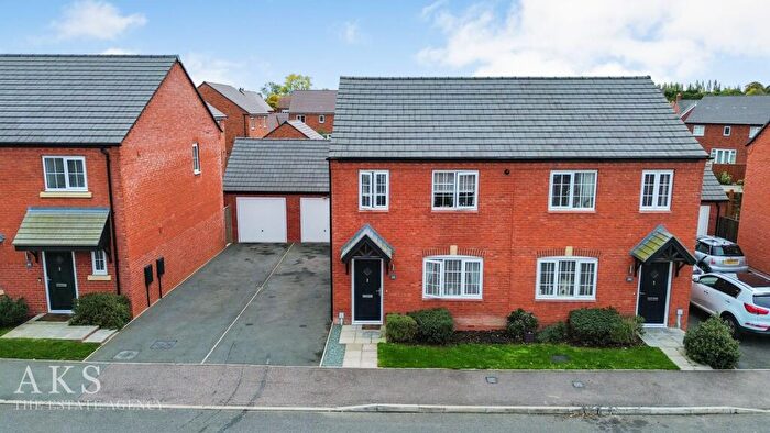 3 Bedroom Semi-Detached House For Sale In Sherholt Road, Rolleston-On-Dove, DE13