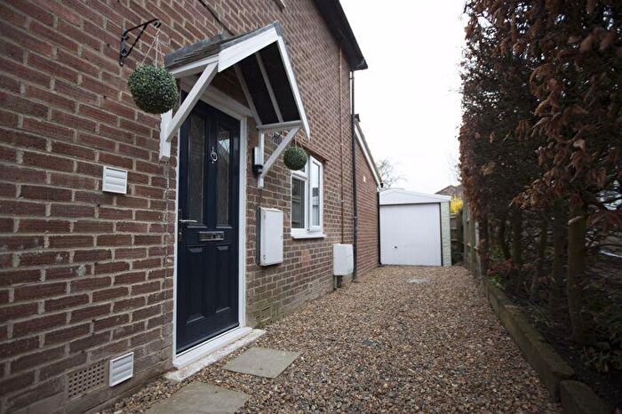 6 Bedroom House Of Multiple Occupation To Rent In Room To Suit Professionals, OX11