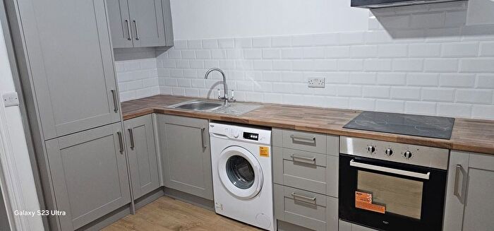 2 Bedroom Maisonette To Rent In Warrington Road, Harrow, HA1