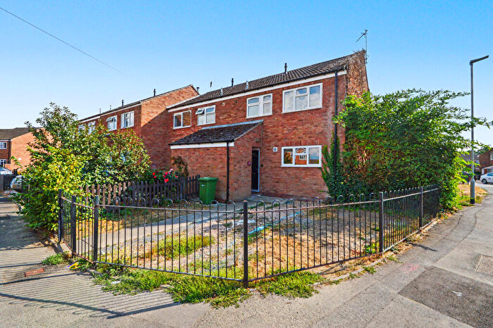 3 Bedroom End Of Terrace House For Sale In Ridgemoor Road, Leominster, Herefordshire, HR6