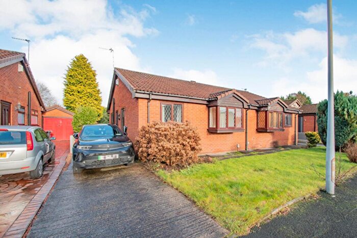 2 Bedroom Bungalow To Rent In Park Avenue, Radcliffe, Manchester, M26