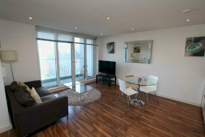 2 Bedroom Apartment To Rent In Milliners Wharf, New Islington, M4