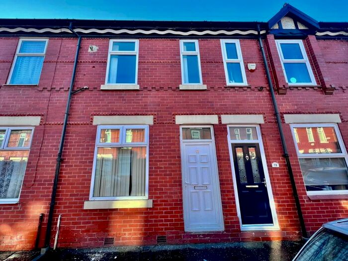 2 Bedroom Flat To Rent In Valencia Road, Salford, M7