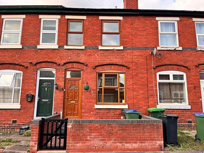 2 Bedroom Terraced House To Rent In Doe Bank Road, Tipton, Birmingham, DY4
