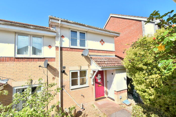 2 Bedroom Semi-Detached House To Rent In Sheppard Way, Portslade, BN41