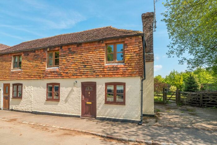 1 Bedroom Apartment For Sale In Petworth Road, Kirdford, RH14