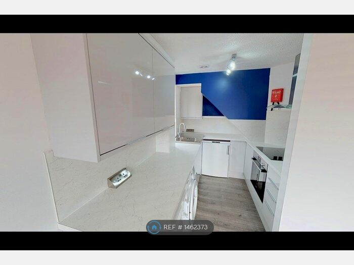 1 Bedroom Flat To Rent In Salem Place, Northfleet, Gravesend, DA11