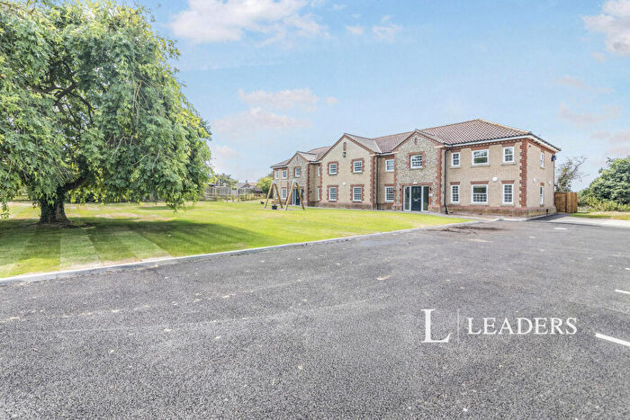 2 Bedroom Flat To Rent In The Street, Catfield, NR29