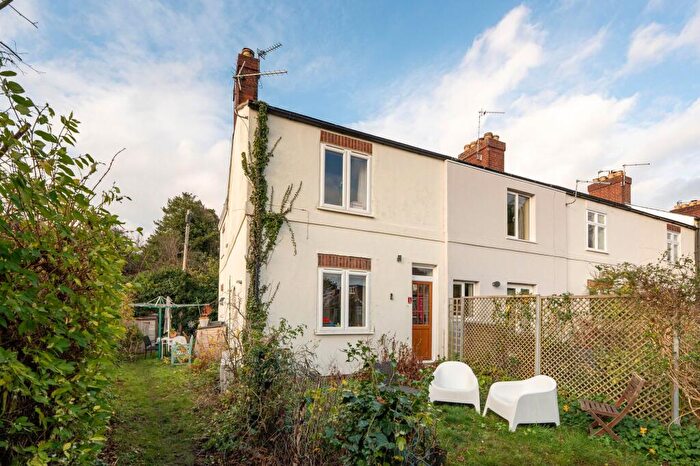 3 Bedroom End Of Terrace House For Sale In Cyprus Terrace, Oxford, OX2