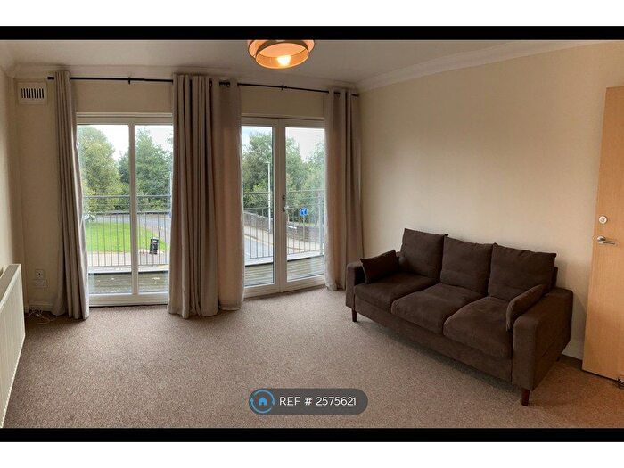 3 Bedroom Flat To Rent In Victoria Road, Dundee, DD1