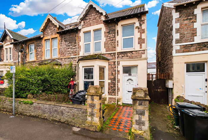 4 Bedroom Semi-Detached House For Sale In Jubilee Road, BS23