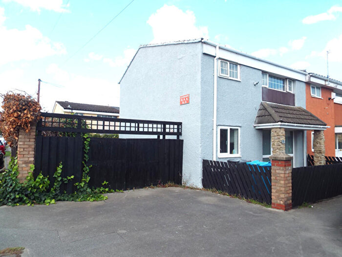 3 Bedroom End Of Terrace House For Sale In Laxthorpe, Hull, HU6