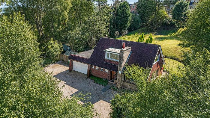 4 Bedroom Detached House For Sale In Battery Hill, Fairlight, Hastings, TN35