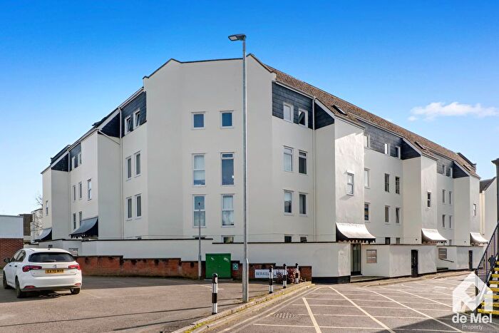1 Bedroom Flat For Sale In High Street, Cheltenham, GL52