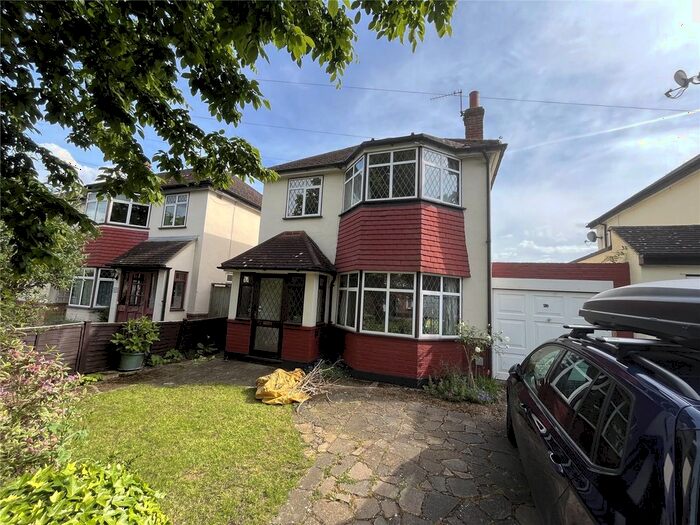 3 Bedroom Detached House To Rent In Burgoyne Road, Sunbury-On-Thames, Surrey, TW16