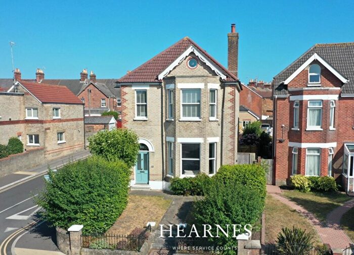 5 Bedroom House For Sale In Wimborne Road, Poole, BH15
