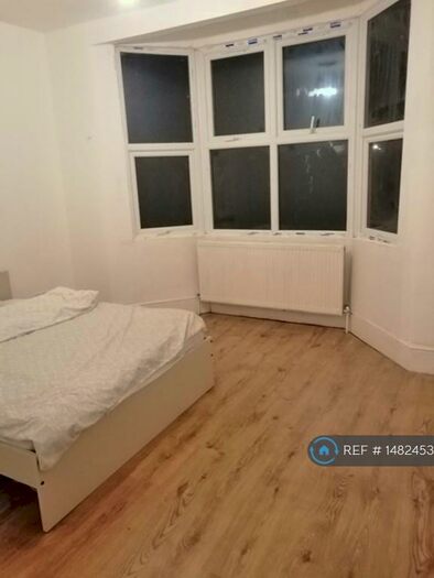4 Bedroom Flat To Rent In Brownhill Road, London, SE6
