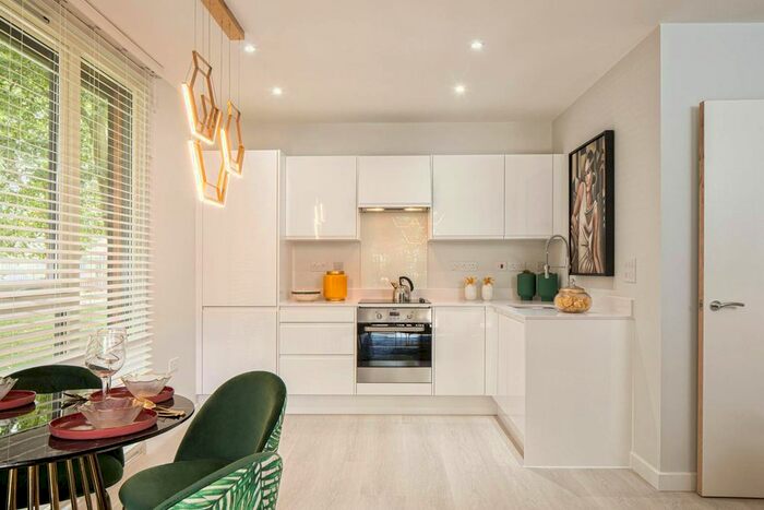 Studio For Sale In Hayes Village, Hayes, UB3