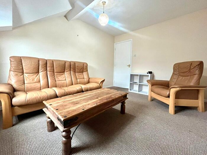 1 Bedroom Flat To Rent In Gold Street, Adamsdown, CF24